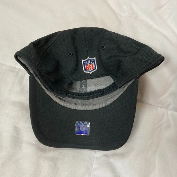 New Era Charcoal Baltimore Ravens 2021 NFL Crucial Catch 9FORTY Adjustable Hat - Picture 2 of 5